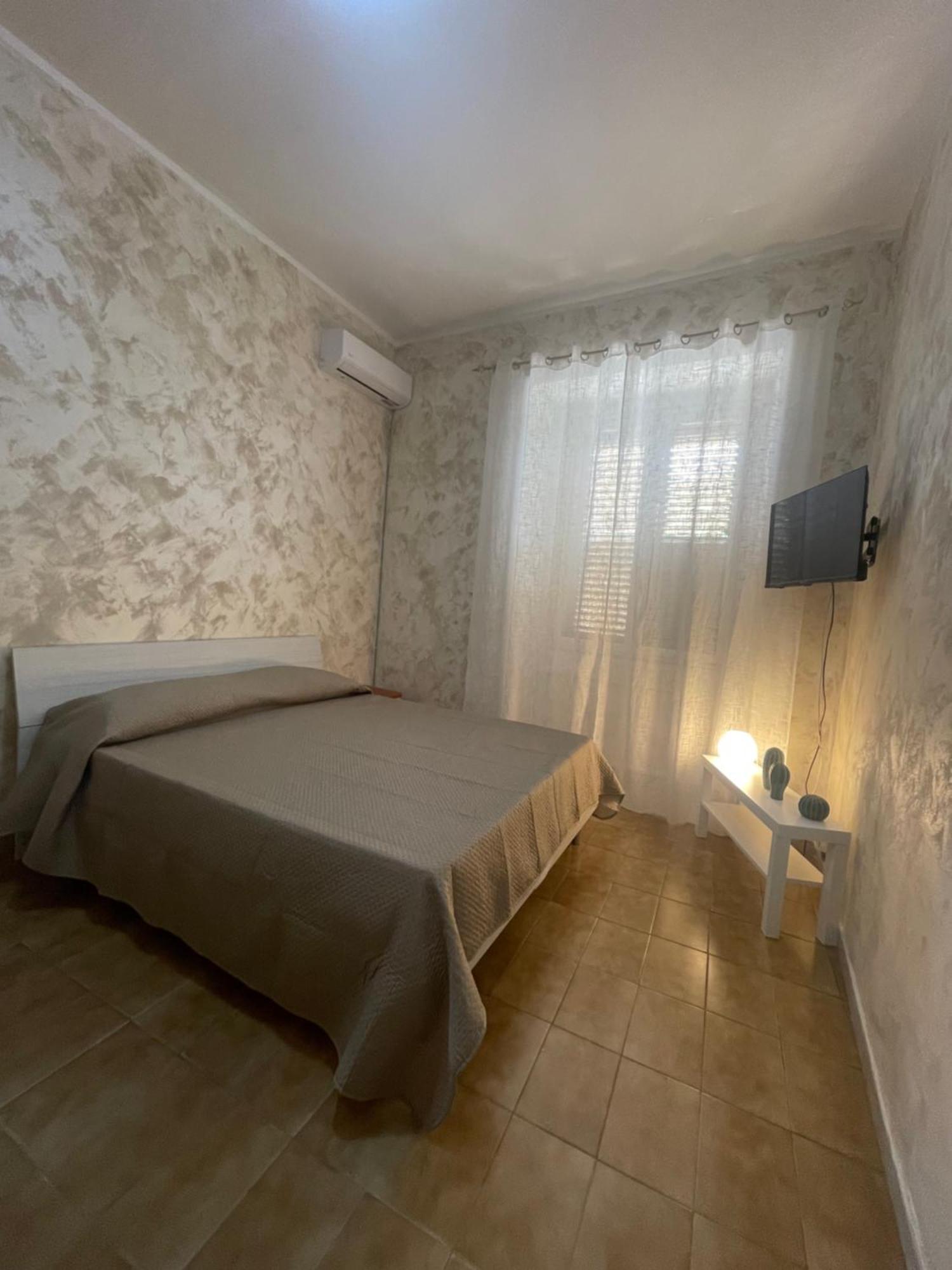 Holiday House Catania Bagian luar foto