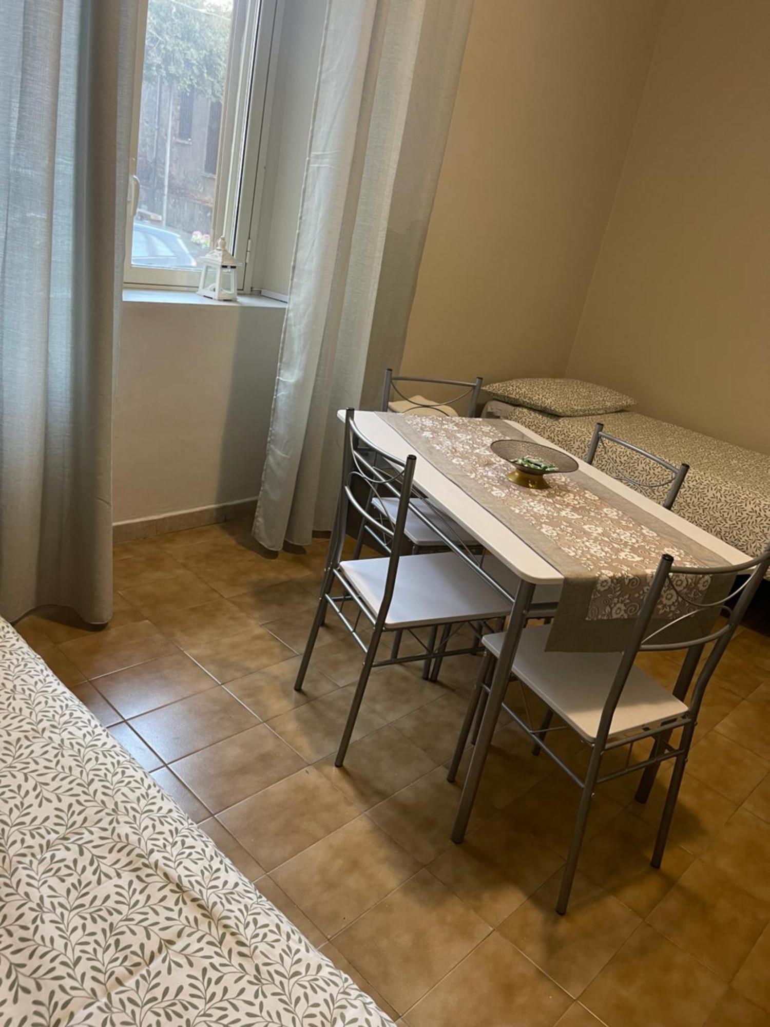 Holiday House Catania Bagian luar foto
